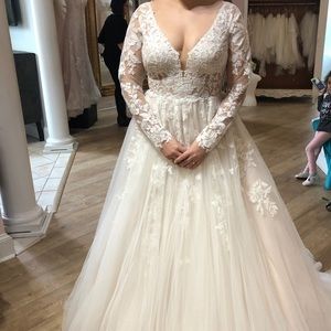 Wedding dress